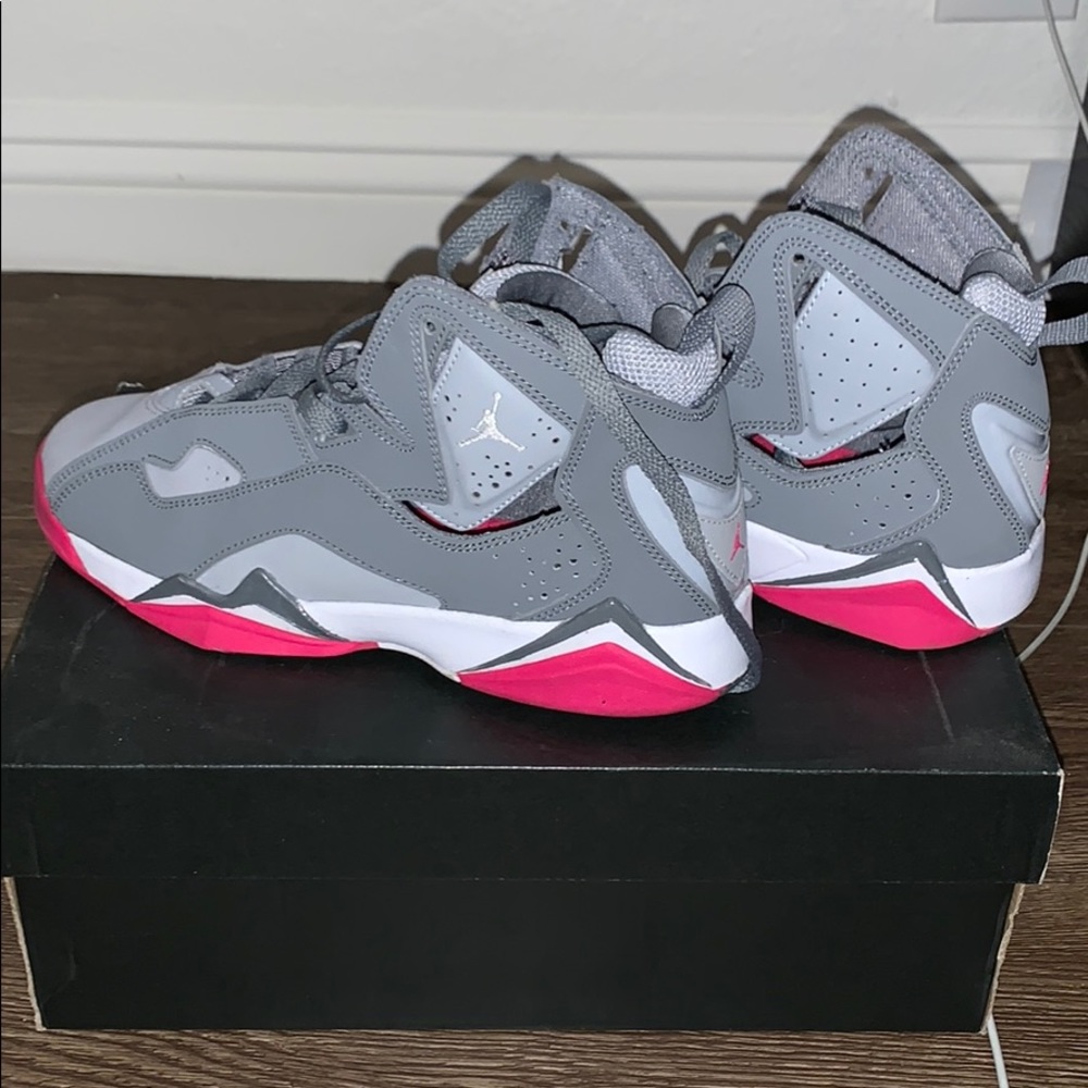 MAKE OFFER!! JORDAN TRUE FLIGHT GG